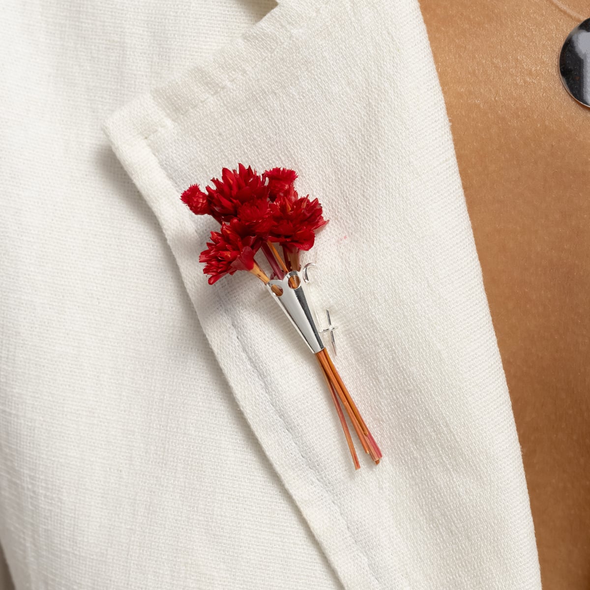 Broches