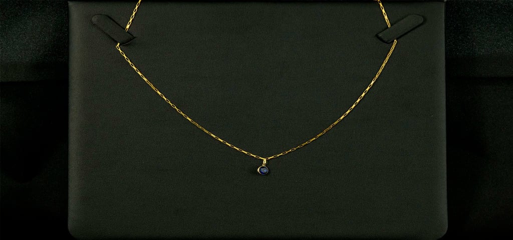 Gargantilha Ponto de Luz Azul em Ouro 18k