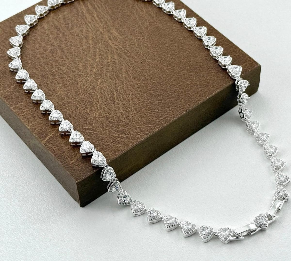 Pulseira Riviera Corações Cravejados